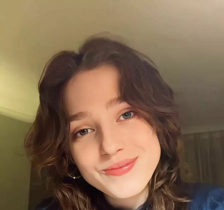 Jasmine van den Bogaerde OnlyFans geleakte Pornografie