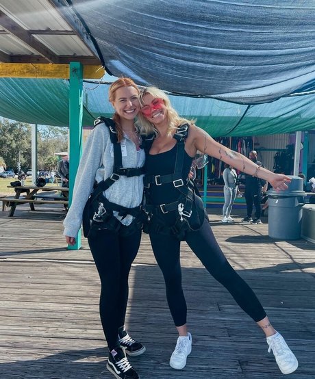 Taylor Hughs Po OnlyFans