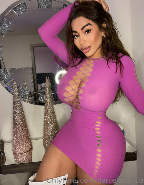 daniela23 19 OnlyFans Leaks