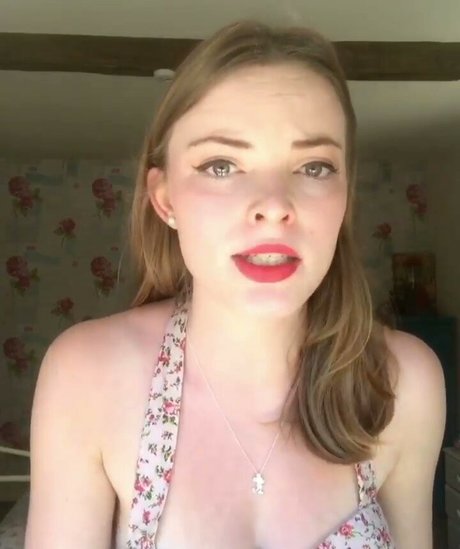 Ellie Littlechild Nacktbilder auf OnlyFans