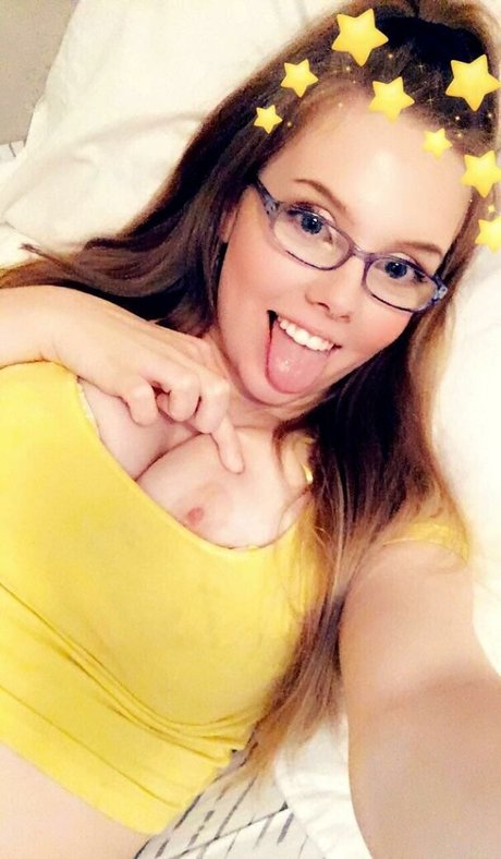 Sadie Fletcher OnlyFans Nacktfotos