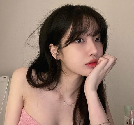 Se Yeon OnlyFans öffentliche Fotos OnlyFans