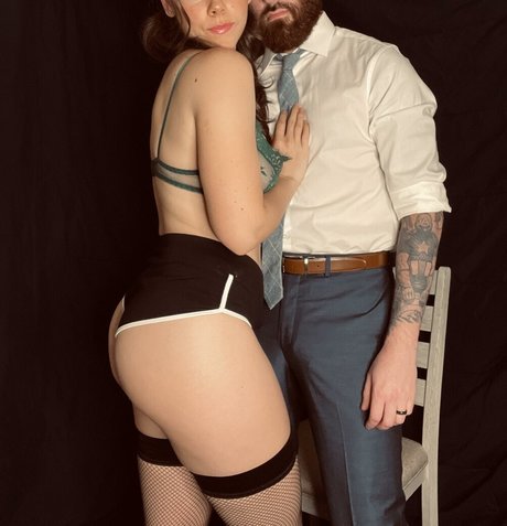 maxcharliexxx Leaked OnlyFans Sex Tape