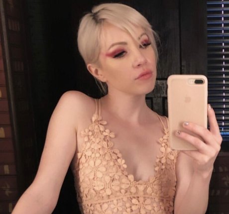 Carly Rae Jepsen Sexy OnlyFans