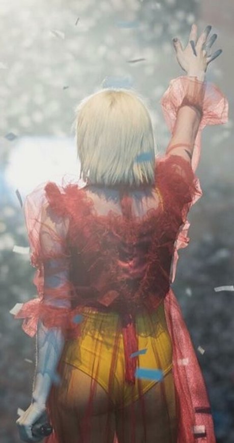 Carly Rae Jepsen Nackt auf OnlyFans