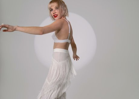 Carly Rae Jepsen OnlyFans-Post