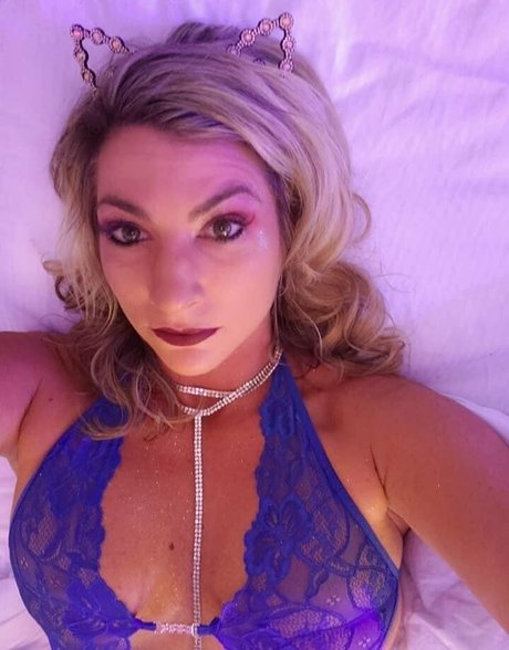 therebeccaryder OnlyFans Lesbisch