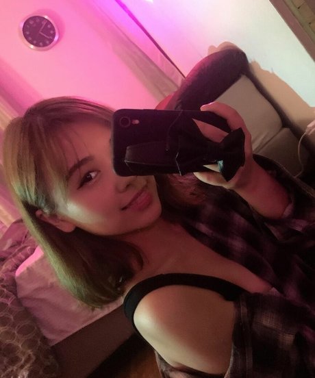 sadparu Nackt auf OnlyFans Leaks