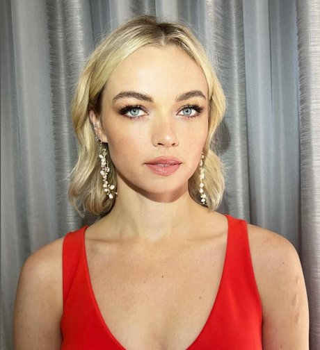 Jess Bush OnlyFans-Leak