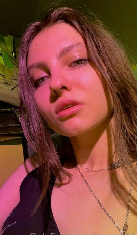 meganf f Nackt auf OnlyFans Leaks