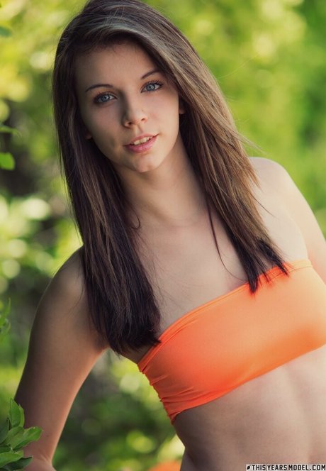 ThisYearsModel Nackt