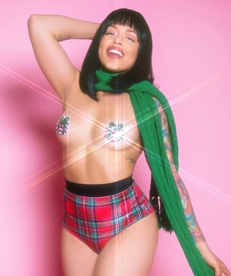 misscharliepearl OnlyFans Model Bilder