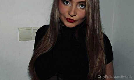 livionly Nacktpornos von OnlyFans geleakt