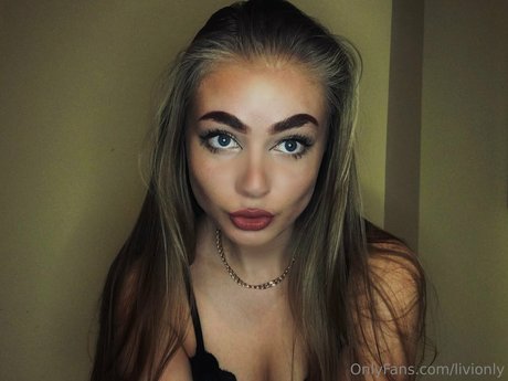 livionly Nacktbilder von OnlyFans geleakt