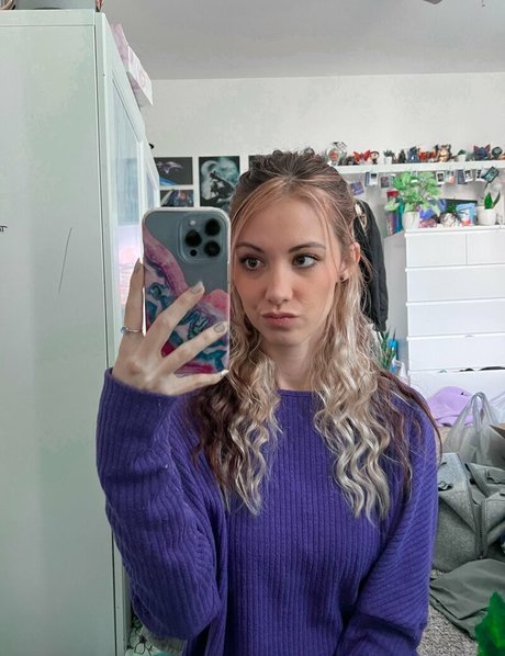 Echochlo OnlyFans Pornografie