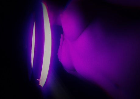 Olya Holmes OnlyFans Inhalte