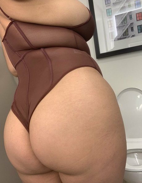 squirtyy OnlyFans Strip