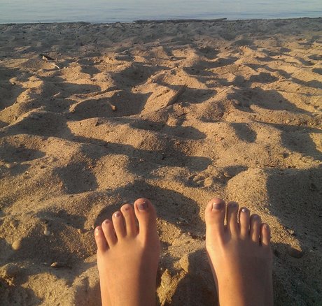 Mistle toe OnlyFans OnlyFans