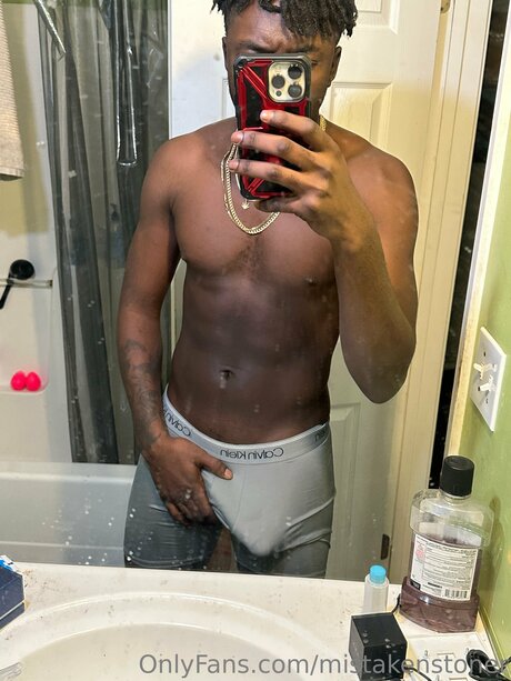 Top Shelf Freak_ Nackt