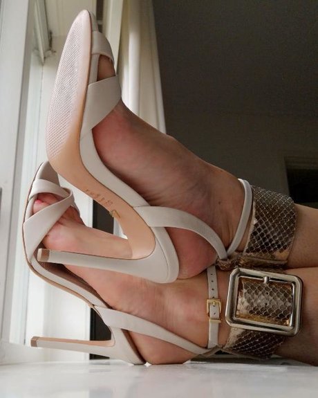 Love my Feet Leaked OnlyFans Nacktbilder