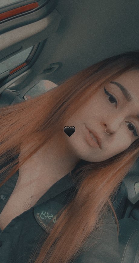 Scarlett Red OnlyFans geleakt.