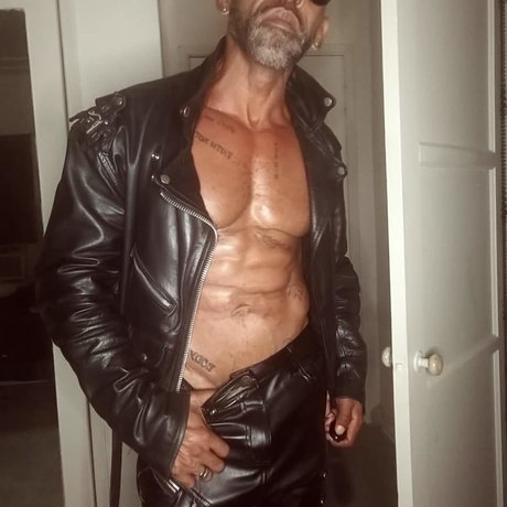 MASTERMO u1434689 Kostenlose OnlyFans-Pornos