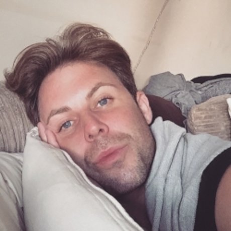 George Scott OnlyFans-Bilder