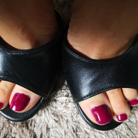 Lola Ferraro Queen OnlyFans-Post