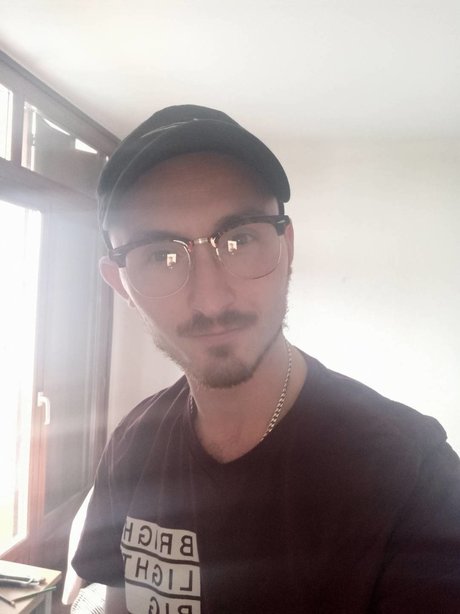 Simon Toulouse OnlyFans Leak