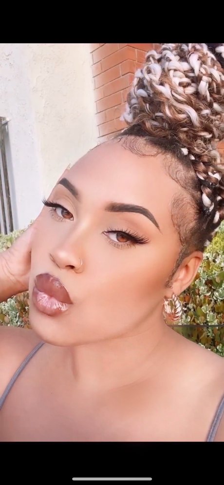 Mon t Nicole OnlyFans-Pornos