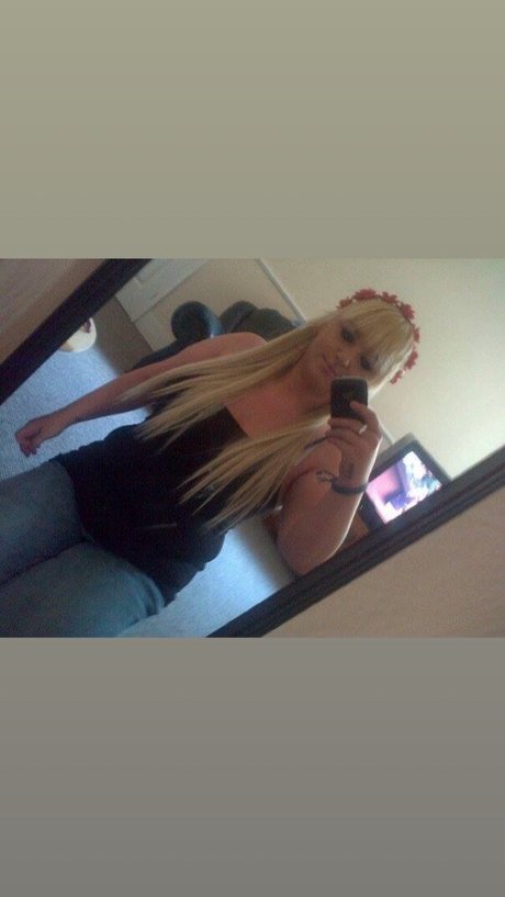 Sexy Sara Model OnlyFans Foto