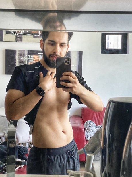 Saucy Dude VIP OnlyFans Sex