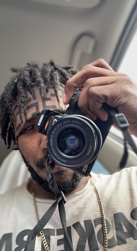 Mondo_ OnlyFans-Bild