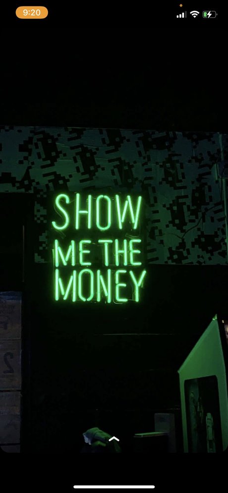 Mondo_ Nackt auf OnlyFans