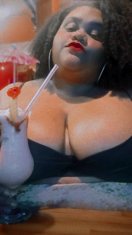 Lau Furac o_ XXX OnlyFans