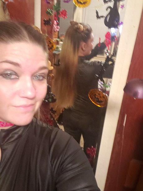 Naughty Nika OnlyFans-Bilder