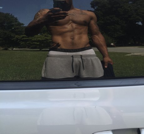 Gbody Nacktpornos auf OnlyFans