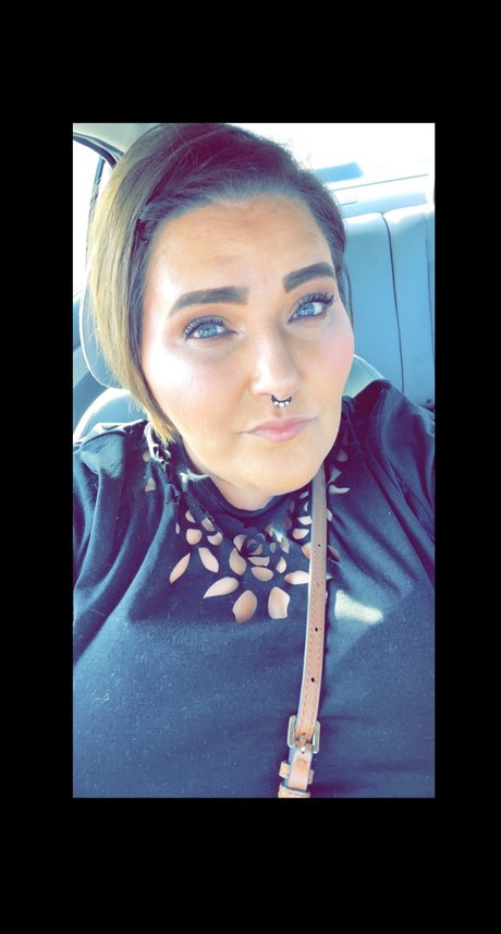 Lashes MFP Nacktbilder von OnlyFans geleakt