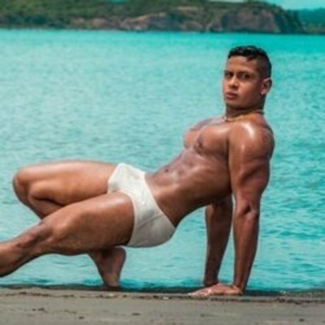 DominicWolfXxx OnlyFans-Bilder