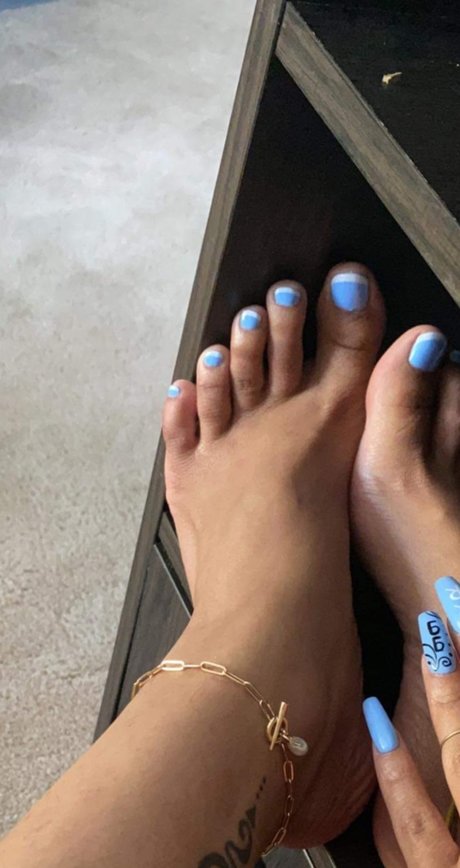 _Trio Of Toes_ Leaked OnlyFans