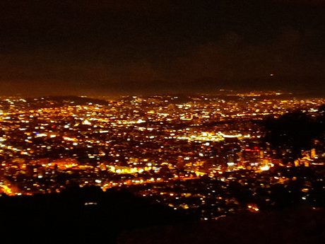 Andres Hernandez OnlyFans Brüste Bild