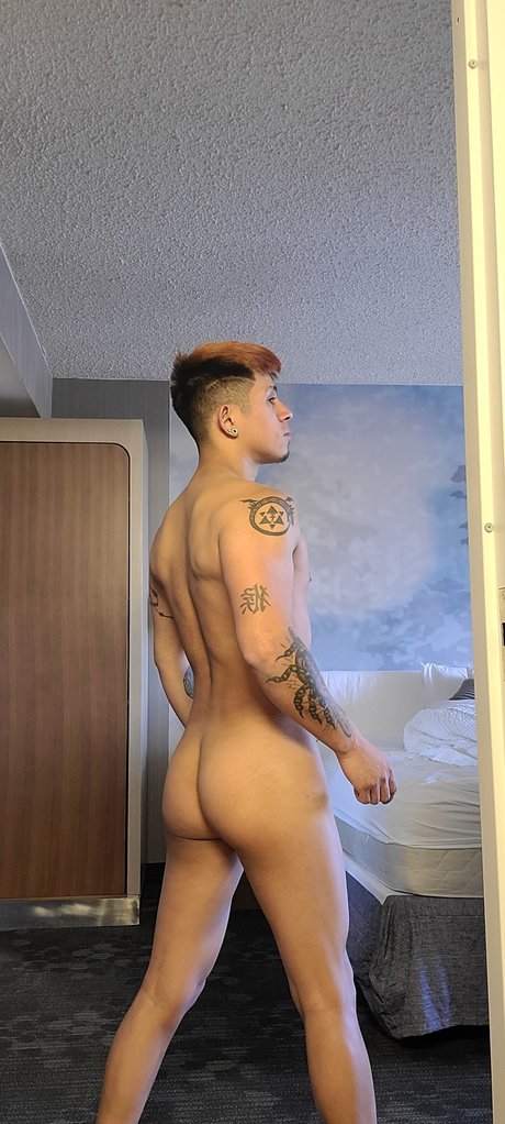 Roy Rivera OnlyFans Striptease