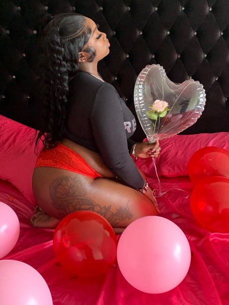 LuuhTee OnlyFans-Creator