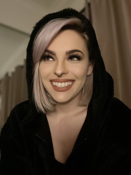 Suzy Lee Nacktbilder von OnlyFans