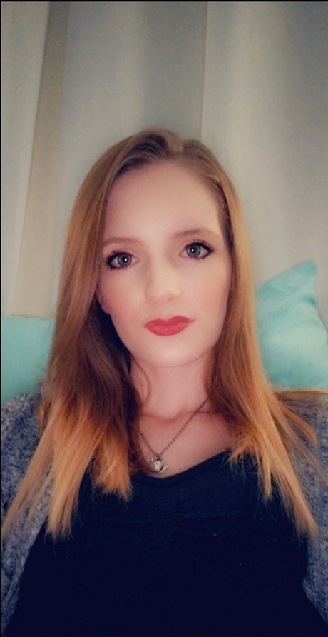 StrawberryAngel OnlyFans Fotos