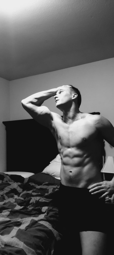 Tyler Cloud OnlyFans Bilder