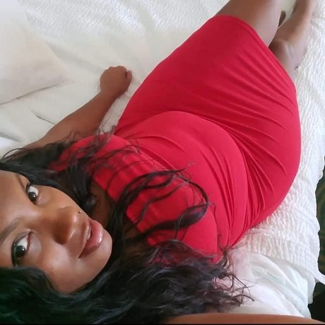 Emily simon Leak von OnlyFans-Inhalten