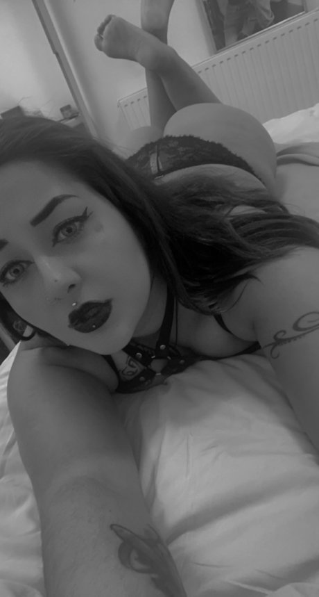 Saraina OnlyFans Bilder