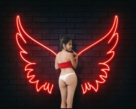 Hania Kostenloses OnlyFans