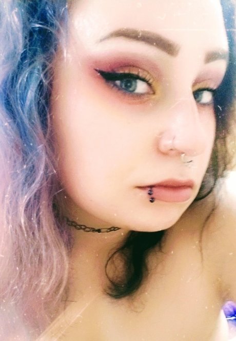 Brittney Uchiha Oben ohne OnlyFans